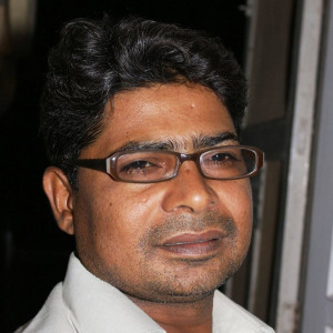 hindu reporter forced to drink from separate glass at workplace in karachi