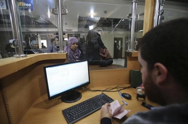 egypt border control authorities deport british lebanese journalist photo reuters