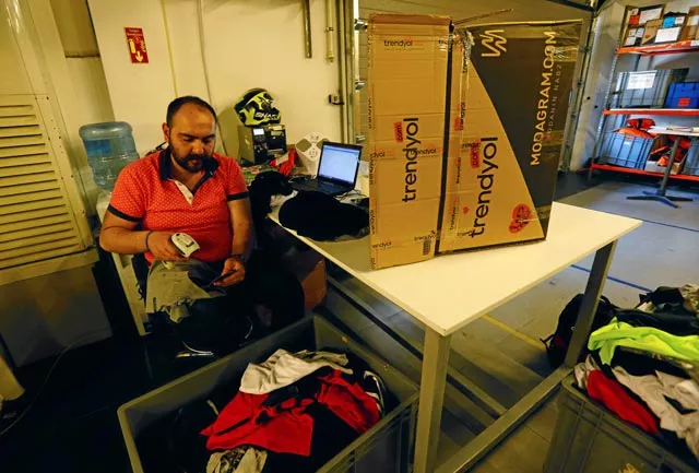 an employee works at the main office of trendyol turkey 039 s leading fashion e commerce company in istanbul turkey june 22 2016 picture taken june 22 2016 photo reuters an employee works at the main office of trendyol turkey 039 s leading fashion e commerce company in istanbul turkey june 22 2016 picture taken june 22 2016 photo reuters