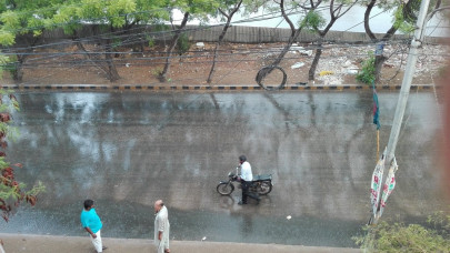 karachi hyderabad receive first monsoon rains