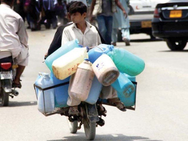 kwsb 039 s zafar palijo says tuesday s power breakdown resulted in a 200 mgd shortfall photo online