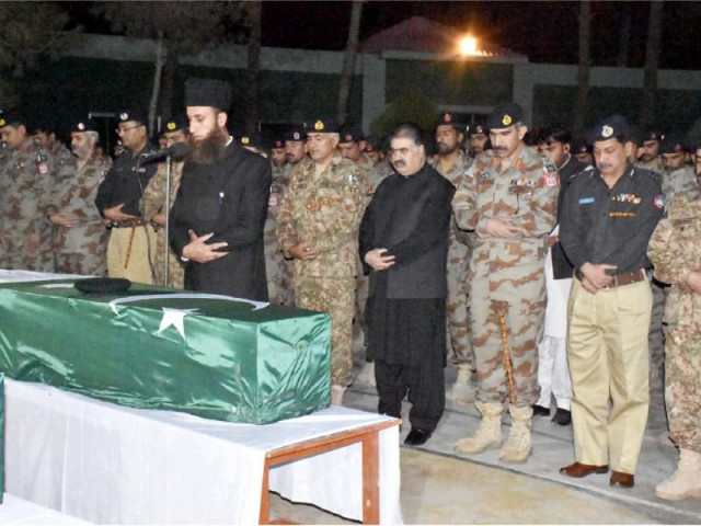 cm sanaullah zehri and balochistan fc head maj gen sher afgun offer the namaz e janaza of the slain fc men photo express cm sanaullah zehri and balochistan fc head maj gen sher afgun offer the namaz e janaza of the slain fc men photo express