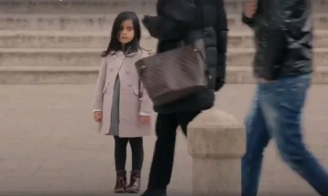 what would you do if you saw a six year old alone in a public space screen grab what would you do if you saw a six year old alone in a public space screen grab
