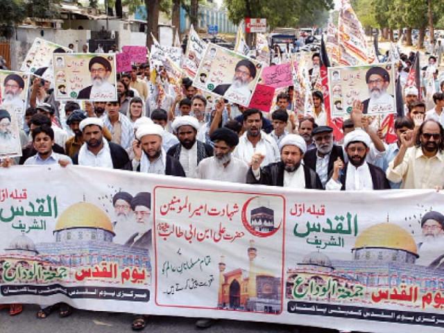 activists chant slogans during al quds rally organised by the central youm al quds committee pakistan photo express activists chant slogans during al quds rally organised by the central youm al quds committee pakistan photo express