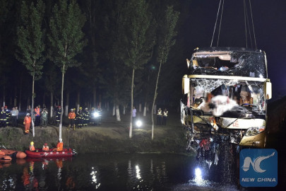 bus accident kills 26 in north china