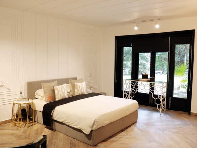 the corner aalia monnoo