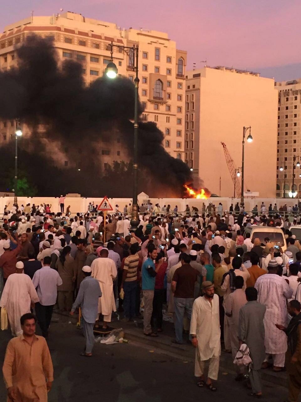 worshippers gather after a suicide bomber detonated a device near the security headquarters of the prophet 039 s pbuh mosque in medina saudi arabia july 4 2016 photo reuters