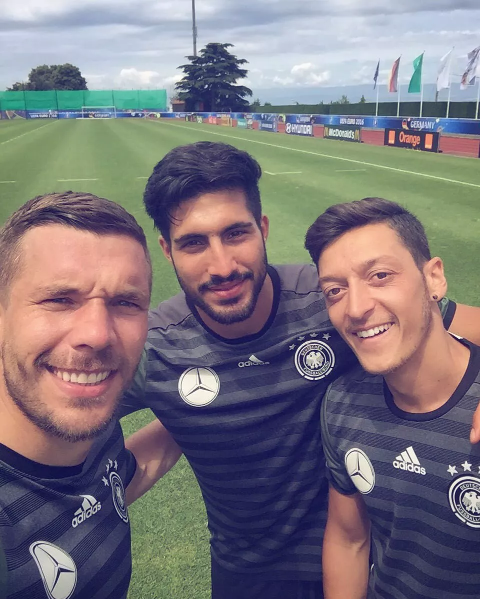 photo twitter podolski10 photo twitter podolski10