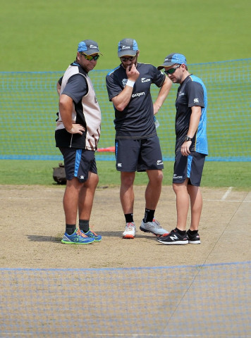 new zealand 039 s captain kane williamson c with others check the pitch at a training session ahead of their world t20 cricket tournament match against bangladesh at the eden gardens cricket stadium in kolkata on march 25 2016 photo afp new zealand 039 s captain kane williamson c with others check the pitch at a training session ahead of their world t20 cricket tournament match against bangladesh at the eden gardens cricket stadium in kolkata on march 25 2016 photo afp