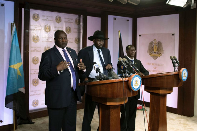 first vice president riek machar l delivers a speech to journalists next to south sudan president salva kiir c and vice president james wani igga r prior to the shooting outside the presidential palace in juba on july 8 2016 photo afp first vice president riek machar l delivers a speech to journalists next to south sudan president salva kiir c and vice president james wani igga r prior to the shooting outside the presidential palace in juba on july 8 2016 photo afp