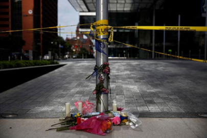 obama urges americans not to despair over divisions after painful week obama urges americans not to despair over divisions after painful week