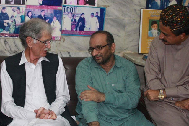 cm k p pervez khattak meeting edhi s family on july 10 2016 photo express