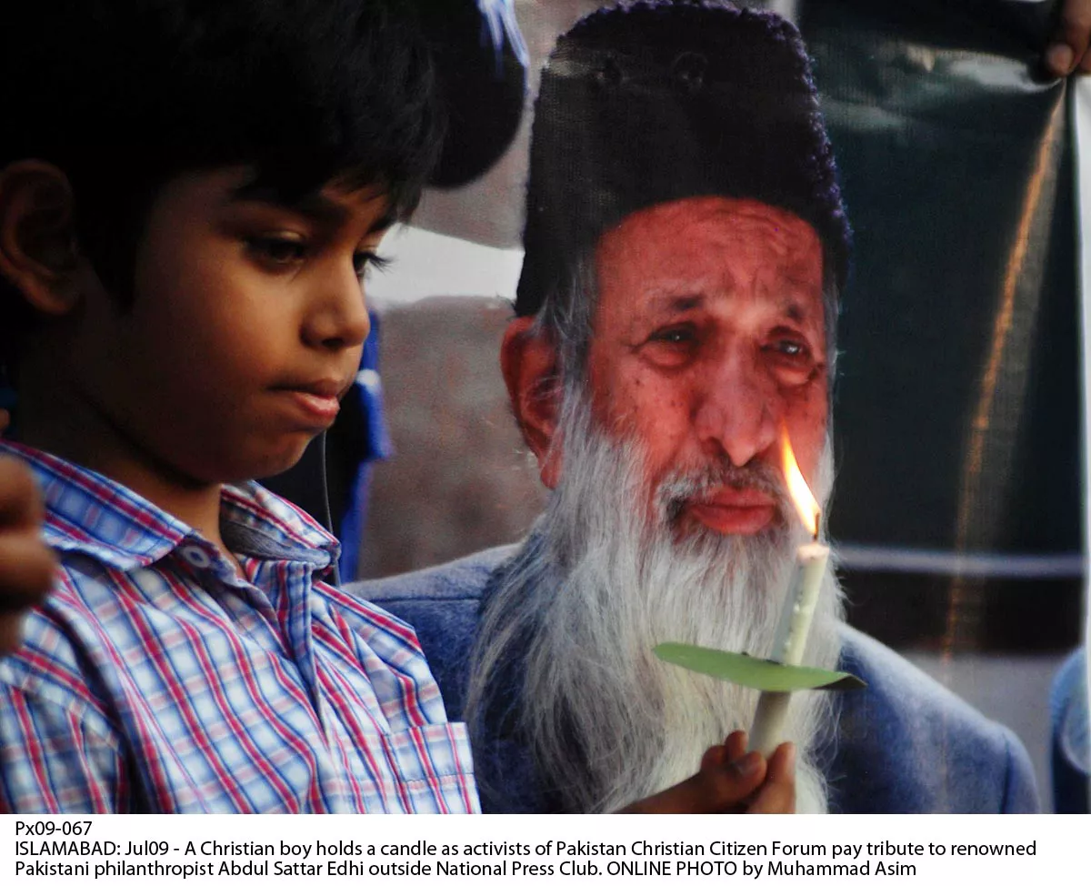 pastor saith gill says we should all follow the path of jesus and people like edhi photo online pastor saith gill says we should all follow the path of jesus and people like edhi photo online