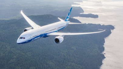 boeing 787 9 is more a fighter jet than a commercial airliner
