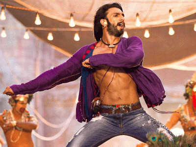 ranveer singh bursts into a dance while watching sultan in paris ranveer singh bursts into a dance while watching sultan in paris