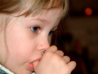 thumb suckers less prone to allergies nz study