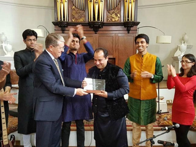 he also got the honour to perform at the holywell music room photo twitter he also got the honour to perform at the holywell music room photo twitter