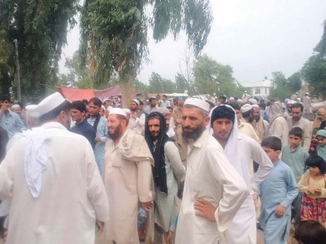 afghan nationals wait for their turn outside the facilitation centre photo express afghan nationals wait for their turn outside the facilitation centre photo express