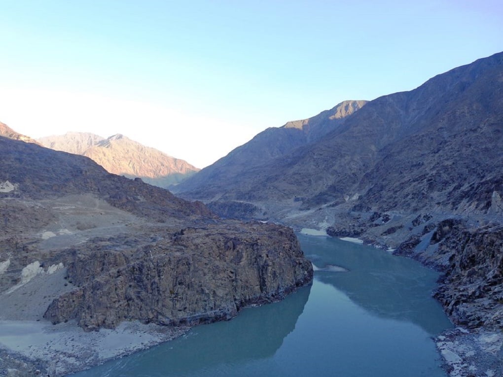 the site of the diamer dam site on the indus river