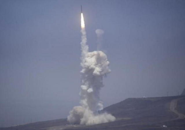 a flight test of the exercising elements of the ground based midcourse defence gmd system is launched by the 30th space wing and the us missile defence agency at the vandenberg afb california june 22 2014 photo reuters