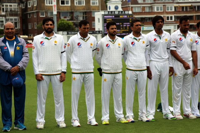 pakistan cricket team held a minute of silence for abdul sattar edhi at sussex county cricket ground on july 9 2016 photo courtesy pcb pakistan cricket team held a minute of silence for abdul sattar edhi at sussex county cricket ground on july 9 2016 photo courtesy pcb