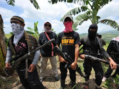 philippine army kills 11 muslim rebels girl caught in a crossfire philippine army kills 11 muslim rebels girl caught in a crossfire