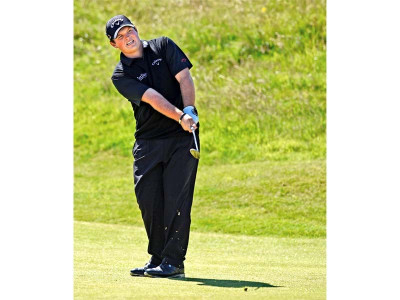 the open reed in lead oosthuizen impresses