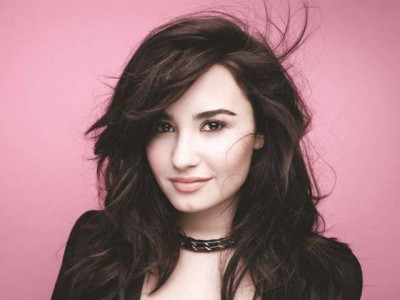 demi lovato feels free after breakup