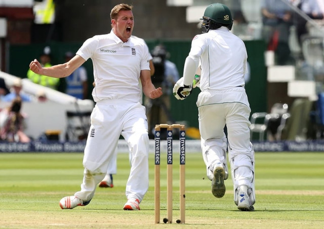 jake ball l celebrates taking the wicket of azhar ali at lord 039 s cricket ground in london on july 14 2016 photo afp jake ball l celebrates taking the wicket of azhar ali at lord 039 s cricket ground in london on july 14 2016 photo afp