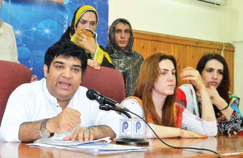 a social activist qamar naseem addresses the news conference at peshawar press club photo online