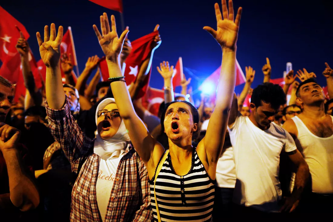supporters of turkish president tayyip erdogan gather at taksim square in central istanbul turkey july 16 2016 photo reuters supporters of turkish president tayyip erdogan gather at taksim square in central istanbul turkey july 16 2016 photo reuters