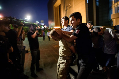 turkey detains around 6 000 over coup plot minister