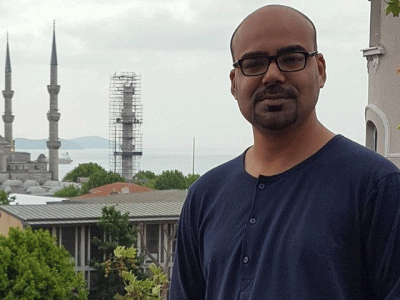 comedian junaid akram s take on qandeel s murder is an eye opener for pakistanis