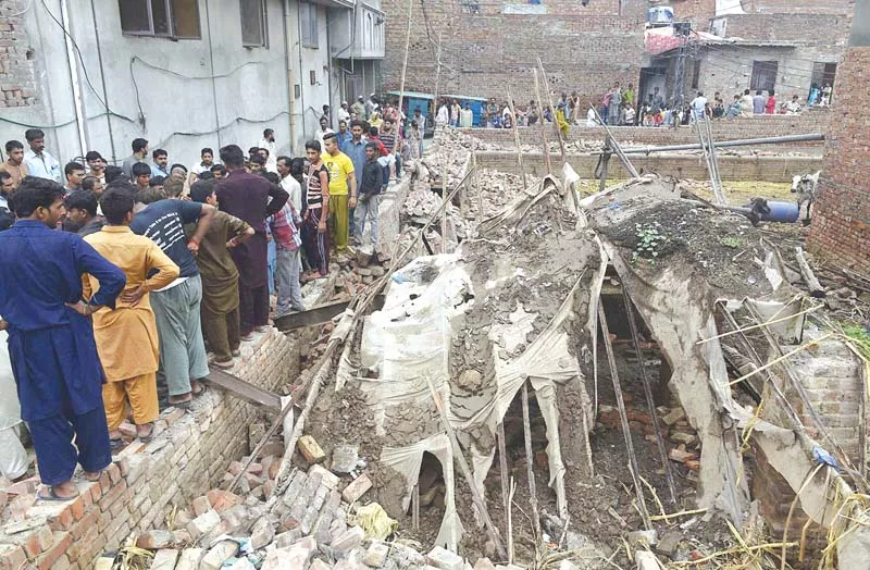 the buildings destroyed by the rain photos express the buildings destroyed by the rain photos express