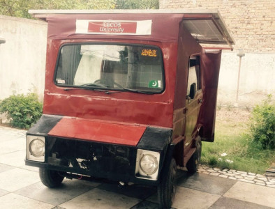 peshawar engineering students design solar powered car peshawar engineering students design solar powered car