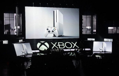 microsoft wins race to release first 4k video game console microsoft wins race to release first 4k video game console