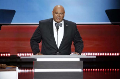 pakistani american takes republican convention stage to pray for trump pakistani american takes republican convention stage to pray for trump