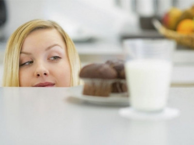 brain stimulation can reduce high calorie food cravings