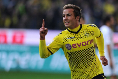 borussia dortmund sign mario gotze from bayern