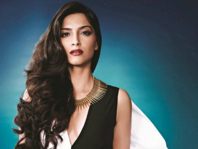 my father cut me off when i was 18 sonam kapoor my father cut me off when i was 18 sonam kapoor