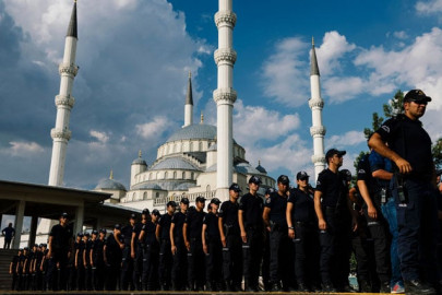 eu slams unacceptable sacking suspension of thousands in turkey eu slams unacceptable sacking suspension of thousands in turkey