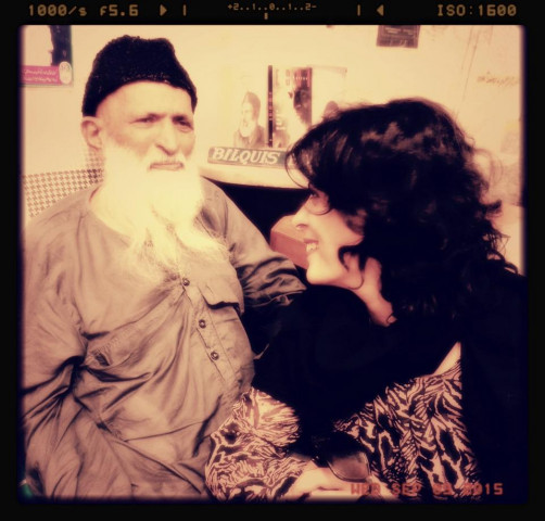 woman who lost son in baldia factory fire recalls how edhi helped them on tragic day photo file woman who lost son in baldia factory fire recalls how edhi helped them on tragic day photo file