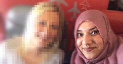 muslim woman befriends terrified passenger who saw her text the word allah