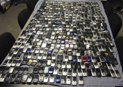 passengers with 1 645 mobile phones held at rawalpindi airport passengers with 1 645 mobile phones held at rawalpindi airport