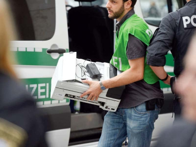 munich police say attacker not linked to islamic state munich police say attacker not linked to islamic state