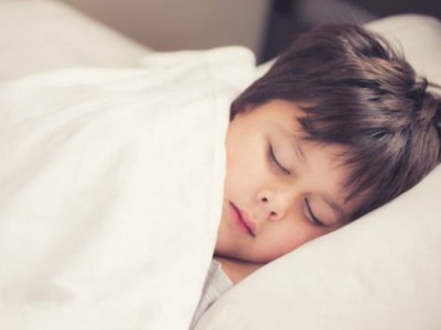 early bedtime for preschoolers may ward off teen obesity