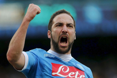 higuain set for record juventus move