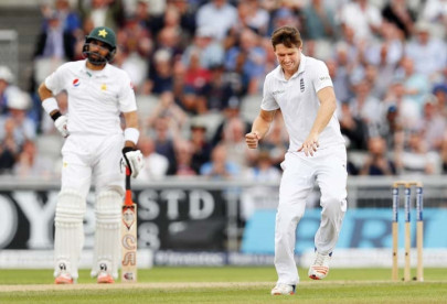 not enforcing follow on bari questions cook s captaincy not enforcing follow on bari questions cook s captaincy