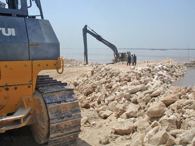 wrath of the indus strengthening of shaink bund under way wrath of the indus strengthening of shaink bund under way