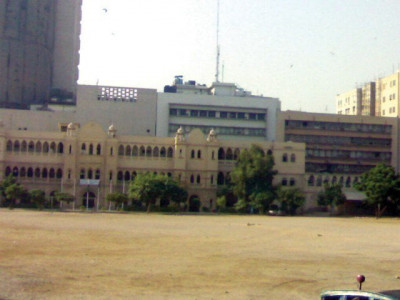 off to high school admissions for colleges in sindh begin today